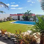 Del Corazon Salinas Golf * كاليتا ذي فوستي